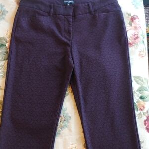 Women's Plum Purple and Black Jacquard Cropped Stretch Dress Pants in size 8